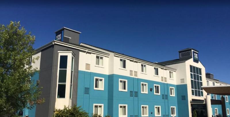 Home Inn Medicine Hat Exterior foto